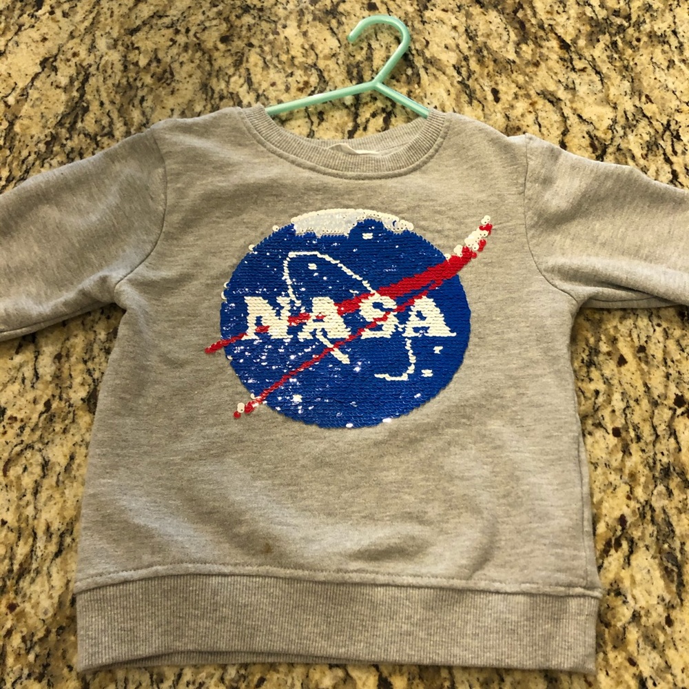 Like new condition H&M sweatshirt